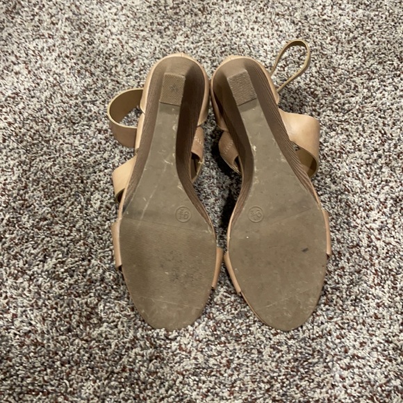 Merona Nude wedges - Picture 2 of 3